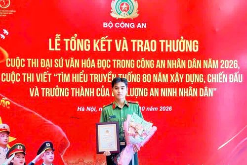 Cán bộ Công an xã Diên Thọ đoạt giải C cuộc thi Đại sứ Văn hóa đọc trong Công an nhân dân