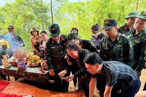 Trở về từ bình độ 300