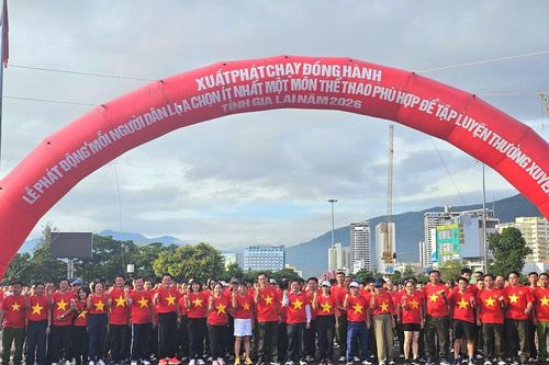 Gia Lai: Gần 3.000 người tham gia chạy bộ hưởng ứng vì một Việt Nam khỏe mạnh, phồn vinh