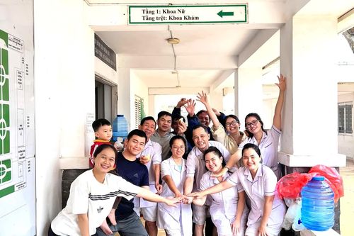 Đồng lòng ngày mưa lũ