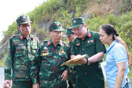 Khảo sát, xác minh thông tin liệt sĩ tại chiến trường Đông sông Lô
