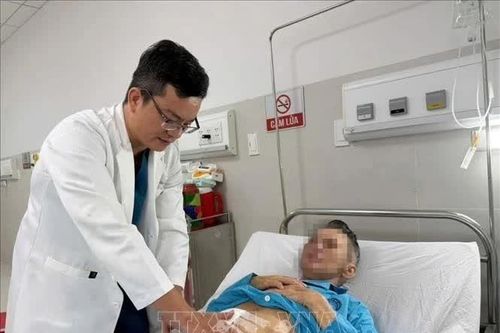 Cứu sống bệnh nhân ung thư gan vỡ khối u, xuất huyết ồ ạt