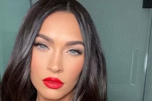 Megan Fox gia nhập nền tảng 'nội dung người lớn' khiến trang web bị sập