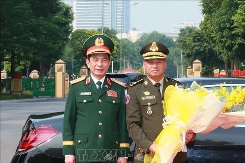 Bộ trưởng Quốc phòng Campuchia thăm chính thức Việt Nam
