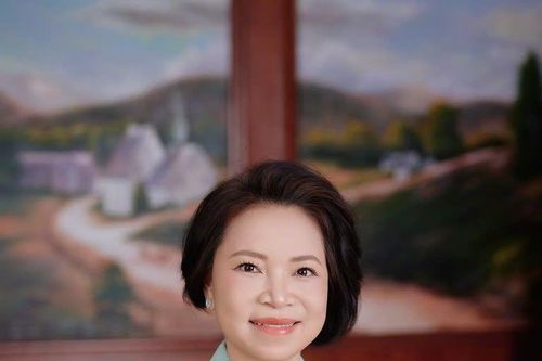 Tỷ phú Phạm Thu Hương tiết lộ cách để tiền từ thiện thành “chuỗi tự sinh giá trị”