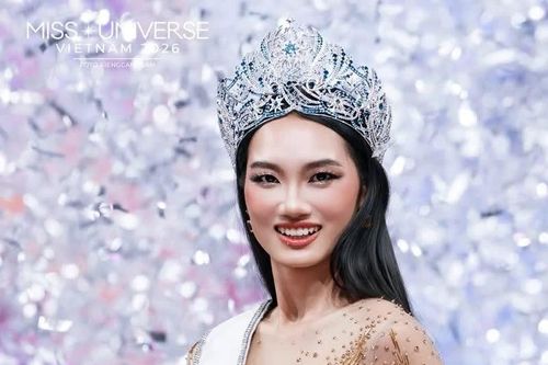 Hoa hậu Quỳnh Anh xin lỗi, nhận bài học về ồn ào tin nhắn