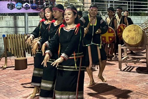 Những thanh âm giữ hồn buôn làng Ê Đê