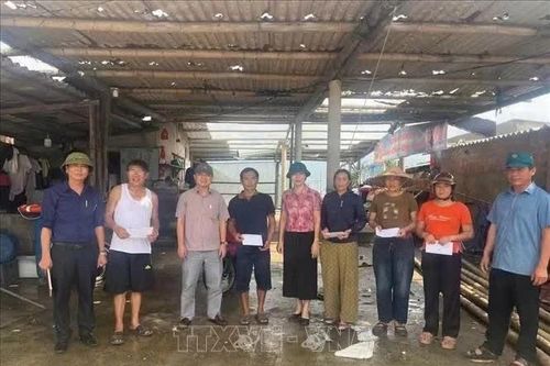 Quảng Trị: Lốc xoáy gây thiệt hại cho hộ kinh doanh ven biển