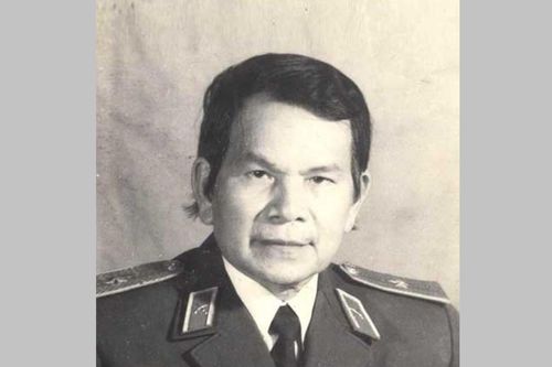 Thiếu tướng, nhà văn Dũng Hà: Cuộc đời đi vào văn chương