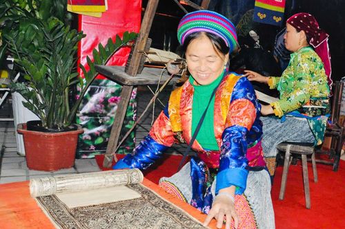 Sức sống nghề thủ công truyền thống vùng dân tộc thiểu số