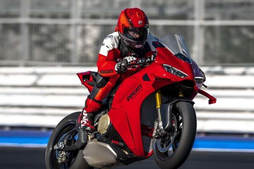 Ducati Panigale V4 2027 ra mắt Đông Nam Á - mạnh hơn, nhanh hơn