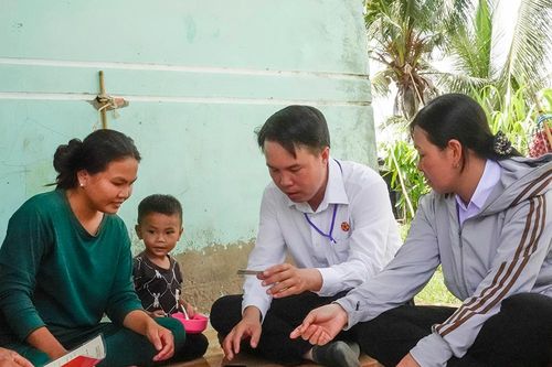 Xã Vĩnh Hậu đưa dịch vụ công đến tận nhà, 'không để ai bị bỏ lại phía sau'
