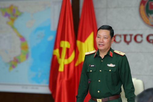 Thiếu tướng Phạm Hùng Hưng làm việc với Cục Quân y