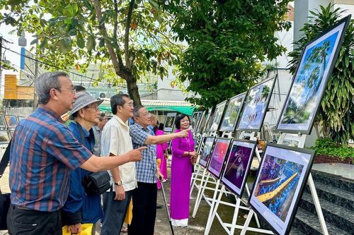 An Giang trưng bày 90 tác phẩm nhiếp ảnh của các nghệ sĩ cao tuổi