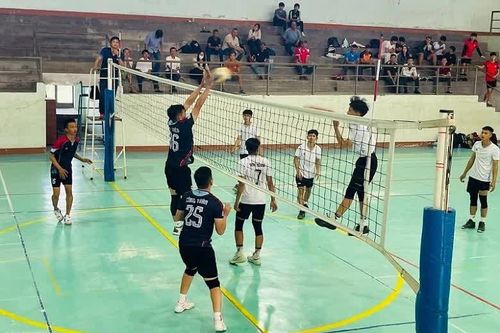 Hơn 100 vận động viên tham gia giải bóng chuyền nam phường Ayun Pa mở rộng năm 2026