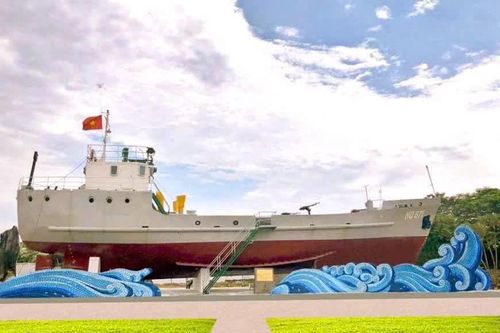 Kỷ niệm 65 năm Ngày mở đường Hồ Chí Minh trên biển (23-10-1961 - 23-10-2026): Vùng 4 Hải quân tiếp nối truyền thống bảo vệ vững chắc chủ quyền biển, đảo