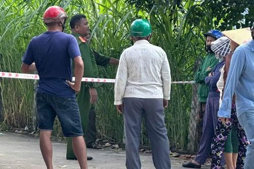 Cháy nhà lúc rạng sáng, 4 người thương vong