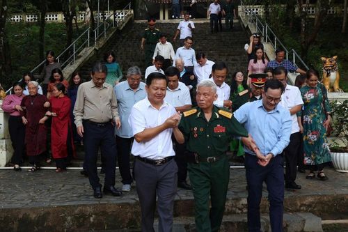 91 tuổi vẫn nhiệt thành truyền lửa