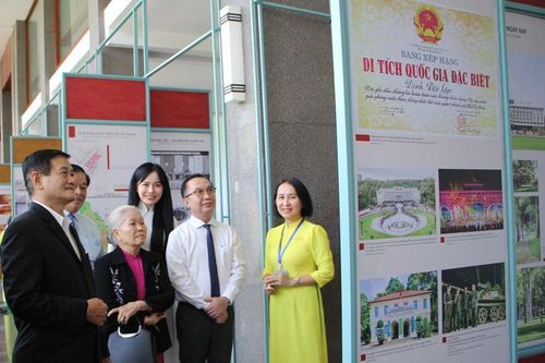 Triển lãm chào mừng Ngày Văn hóa Việt Nam tại Dinh Độc Lập