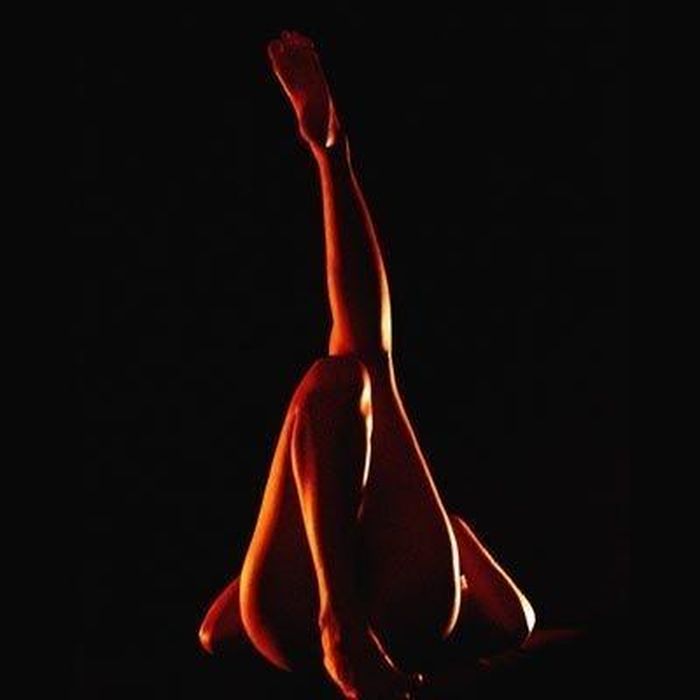 "Các nhà quản lý vẫn mang tâm lý sợ hãi trong quản lý". - (Tác phẩm nude của Lê Quang Châu)