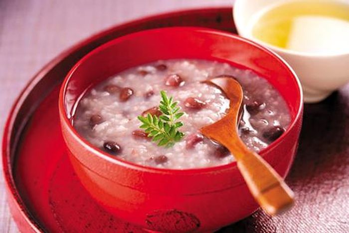 Mùa hè mọi người ăn uống không phù hợp rất dễ tổn thương thận.
