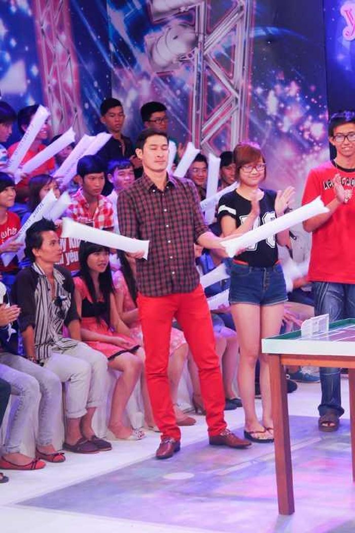 Huy Khánh trong chương trình 2Idol