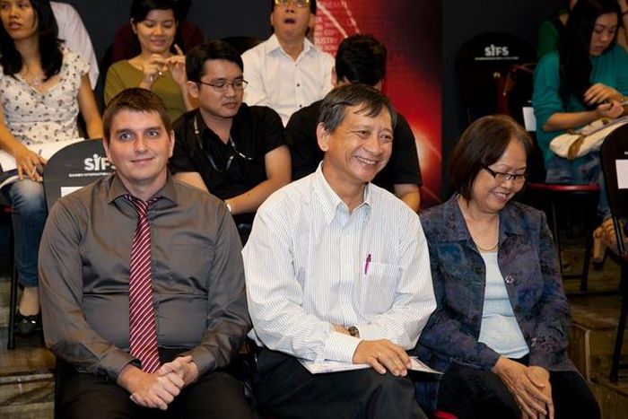  Ban giám khảo. 