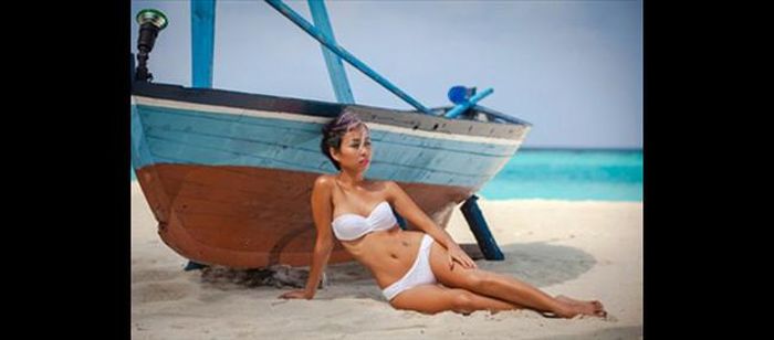 Thảo Trang tự tin với vóc dáng cân đối. 