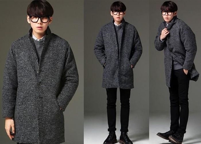 Kết hợp trench coat cùng với áo len hay sơ mi mang đến diện mạo cực kỳ phong độ cho phái nam. Màu trung tính phát huy được lợi thế bởi sự trang trọng vốn có.