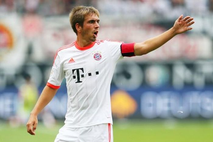 Lahm được đánh giá là người hùng thầm lặng trong cú ăn ba vĩ đại của Bayern Munich mùa trước với những pha lên công về thủ hoàn hảo. Bước sang mùa giải 2013/14, tuyển thủ Đức vẫn giữ được màn trình diễn tuyệt vời đó ở triều đại mới Pep Guardiola.