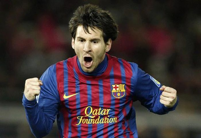 60 bàn thắng cùng 15 pha kiến tạo sau 50 trận cho Barca ở mùa trước giúp Barca đăng quang La Liga đầy thuyết phục. Bước sang mùa giải năm nay, Messi không thường xuyên ra sân do dính chấn thương. Dẫu vậy M10 vẫn kịp ghi 14 bàn sau 16 trận cho Barca và 6 bàn/7 trận cho đội tuyển Argentina. 