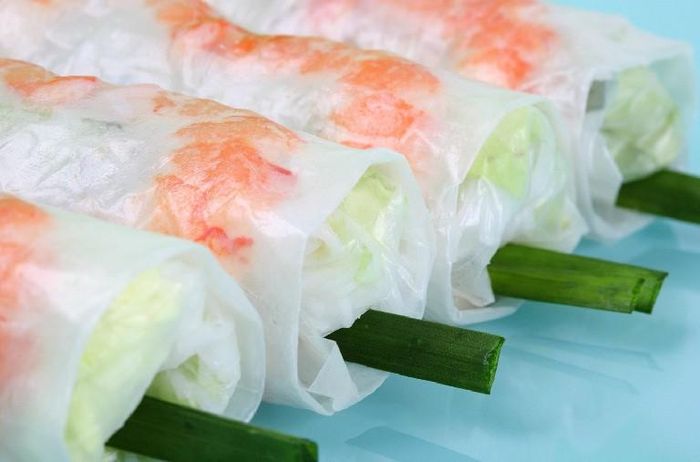 Phở cuốn rau củ là 2 món ăn giúp đỡ ngán và chống ngán cực hữu hiệu.