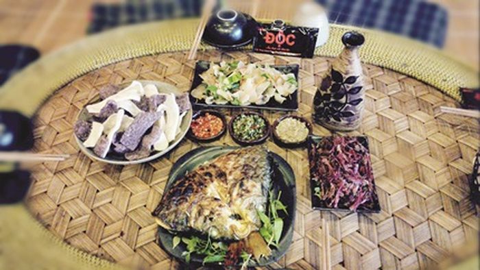 Các loại chéo chấm với cá chép nướng than hoa, thịt trâu gác bếp ngon tuyệt trong những ngày Tết giá lạnh.