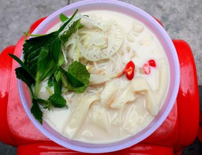  Bánh đúc nộm.