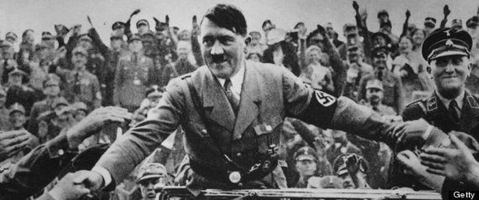 Chính vì vậy, Hitler đã không đưa ra quyết định kịp thời để điều động đơn vị xe tăng thiết giáp ra trận, đẩy lùi kẻ thù. Nếu như Hitler ra quyết định kịp thời thì quân đội Hitler có thể đẩy lùi được cuộc đổ bộ lên bãi biển của quân đồng minh. 