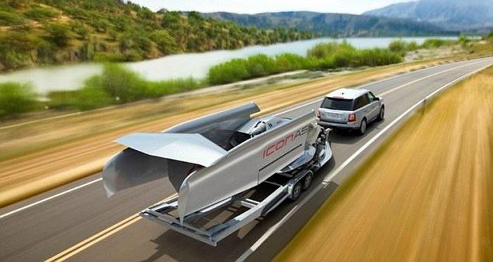  Cánh của những chiếc A5 được thiết kế để có thể gập lại, giúp thuận tiện khi di chuyển trên đường bộ. 