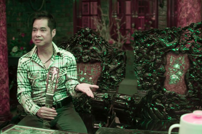  Tác giả "Lòng mẹ" cho biết, anh mang quá nhiều món nợ với những người yêu mến mình. Bản thân anh, hiện tại cũng không còn sức lực để chống chọi với những điều tiếng của dư luận. Anh thừa nhận mình sai và muốn tập trung cho âm nhạc, làm tròn chữ hiếu với cha mẹ. 
