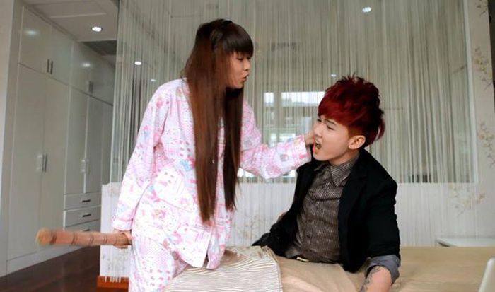 Một cảnh phim hài hước với sự tham gia của Tuấn Kuppj.