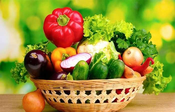 Bổ sung vitamin và chất khoáng cần thiết: Bổ sung đủ vitamin và chất khoáng cho cơ thể qua chế độ ăn và viên nang bổ sung đóng vai trò quan trọng giúp tăng cường sức khỏe. 