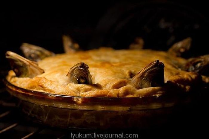Bánh độc đáo này có tên là Stargazy