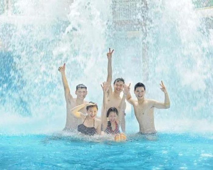 Khu dành cho lứa tuổi thanh thiếu niên luôn vui nhộn với những trò chơi mới hứa hẹn sẽ tạo nên ngày nghỉ đáng nhớ cho du khách.