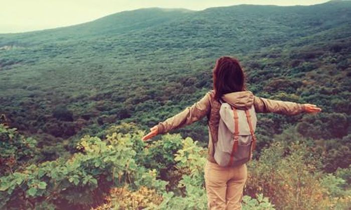Kết quả nghiên cứu cho thấy, những người hướng ngoại thích biển hơn là núi và ngược lại. Người hướng nội thích du lịch đến những nơi có núi non hơn là biển.