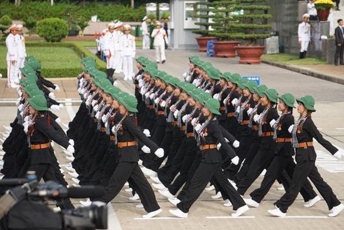 Khối nữ du kích miền Nam. Ảnh: Trang Dũng.