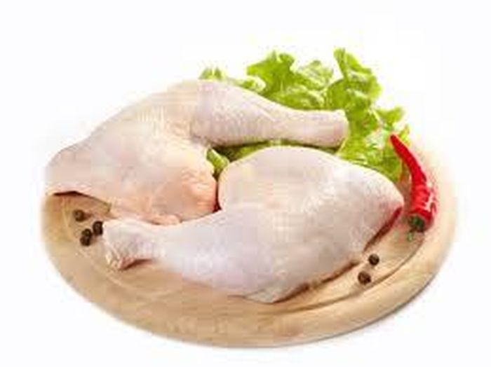 Thịt gà cũng nằm trong số những thực phẩm không nên ăn khi có vết thương hở