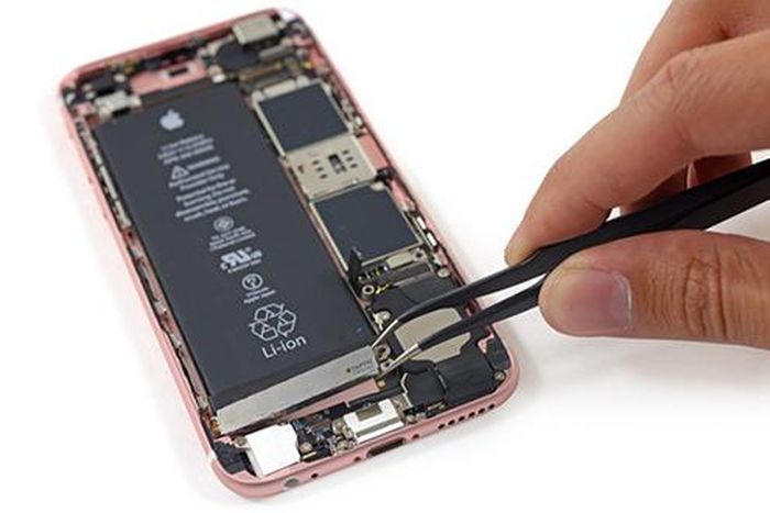  Apple đã cho phép khách hàng sửa nút Home bên ngoài để tiết kiệm tiền, nhưng Touch ID sẽ bị vô hiệu hóa