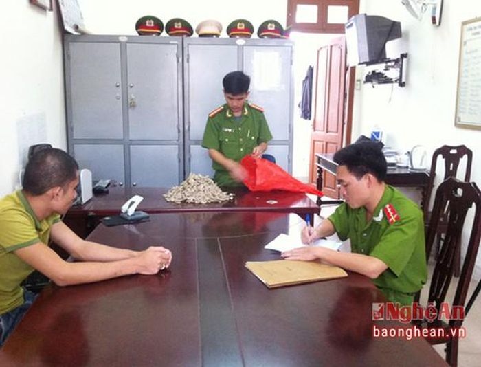 Đối tượng Cao Xuân Võ làm việc với cơ quan điều tra