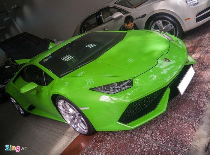  Lamborghini Huracan LP610-4 là phiên bản quen thuộc tại Việt Nam. 
