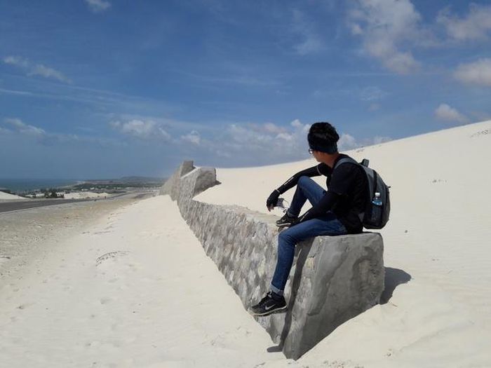 Ở đây, đoạn đường rất vắng và dài khoảng 80 km mới có khu dân cư. Vì vậy, khi đi qua khu vực này bạn cần chú ý về xe và người.