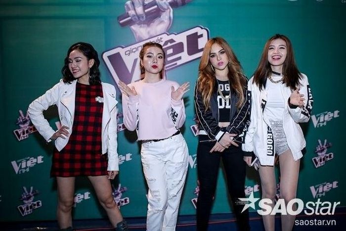 Nhóm S Girls cũng có mặt để ủng hộ các thí sinh nhí trong đêm Liveshow 6.
