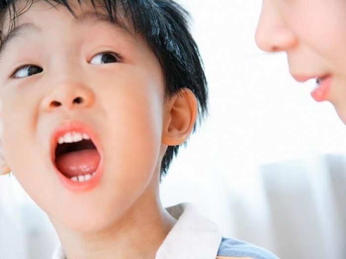 "Điều trị" cơn ăn vạ của trẻ lên 3, đòi hỏi sự cảm thông vô bờ bến của cha mẹ. Ảnh minh họa internet.